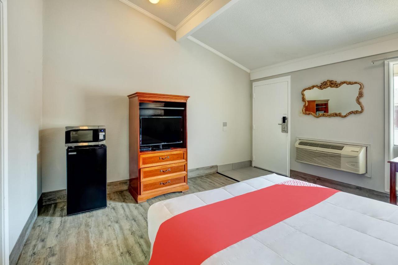 Oyo Hotel Lake Charles La I-10 Εξωτερικό φωτογραφία