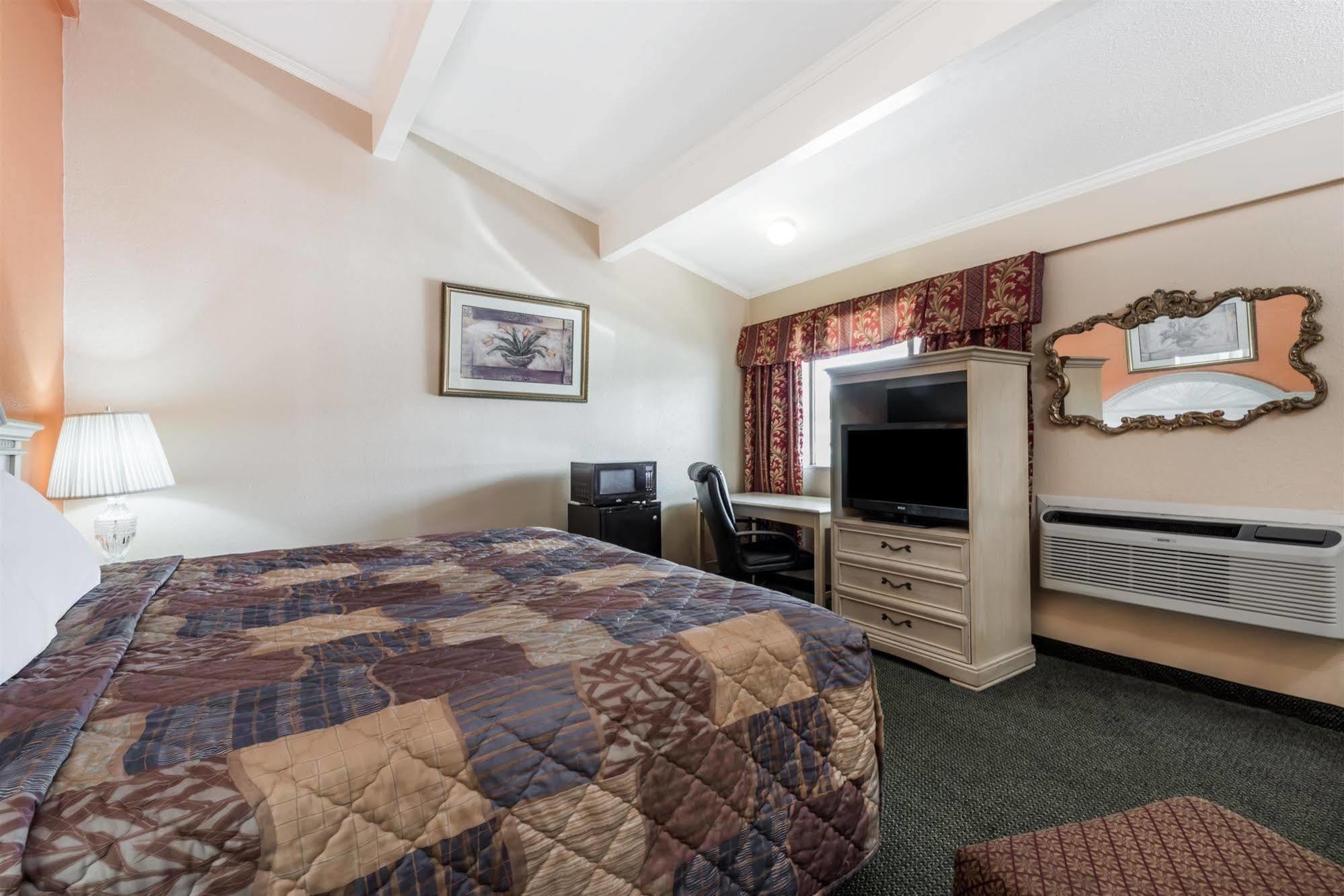Oyo Hotel Lake Charles La I-10 Εξωτερικό φωτογραφία