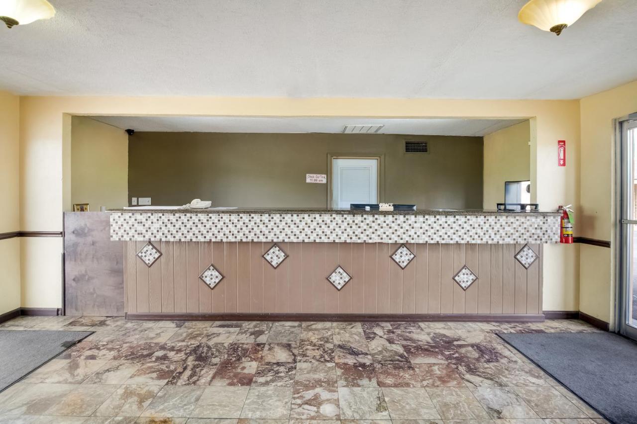 Oyo Hotel Lake Charles La I-10 Εξωτερικό φωτογραφία