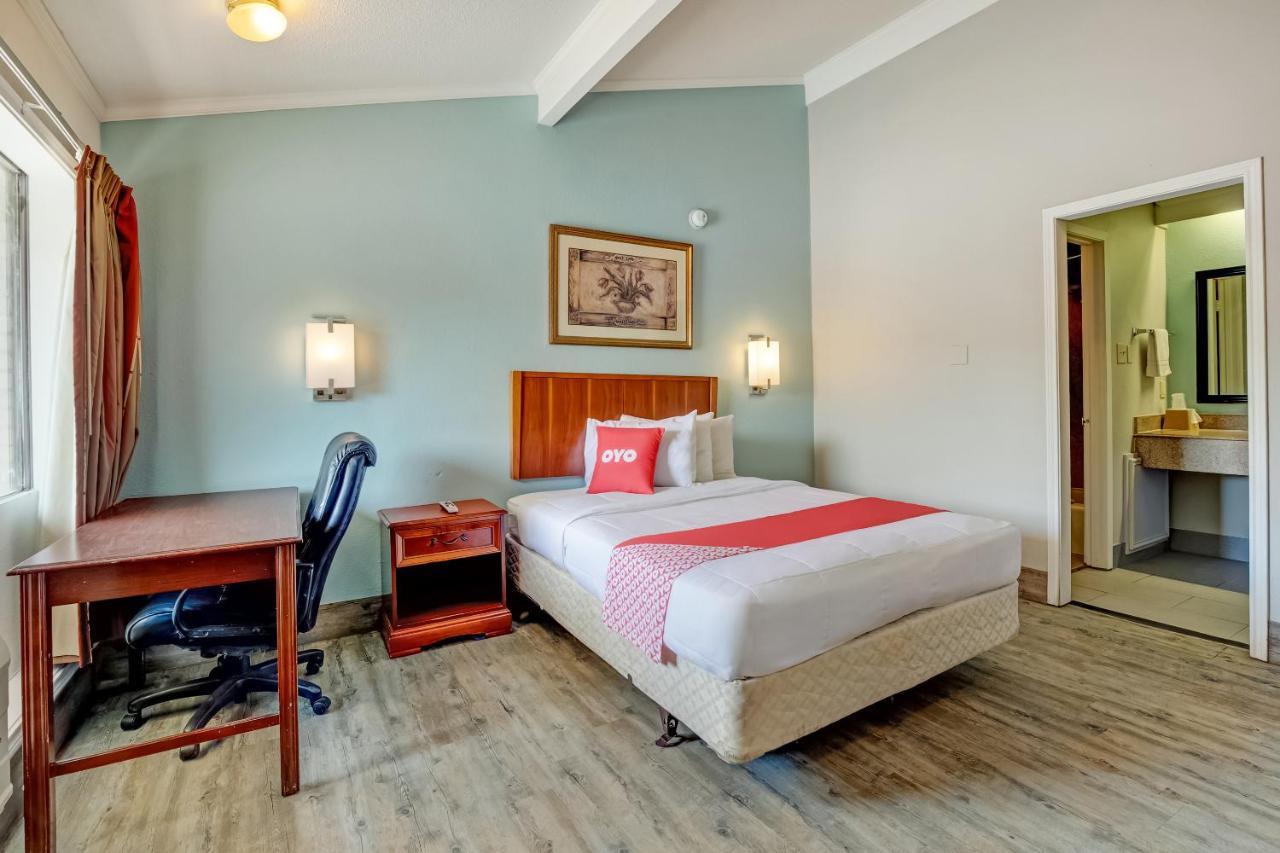 Oyo Hotel Lake Charles La I-10 Εξωτερικό φωτογραφία